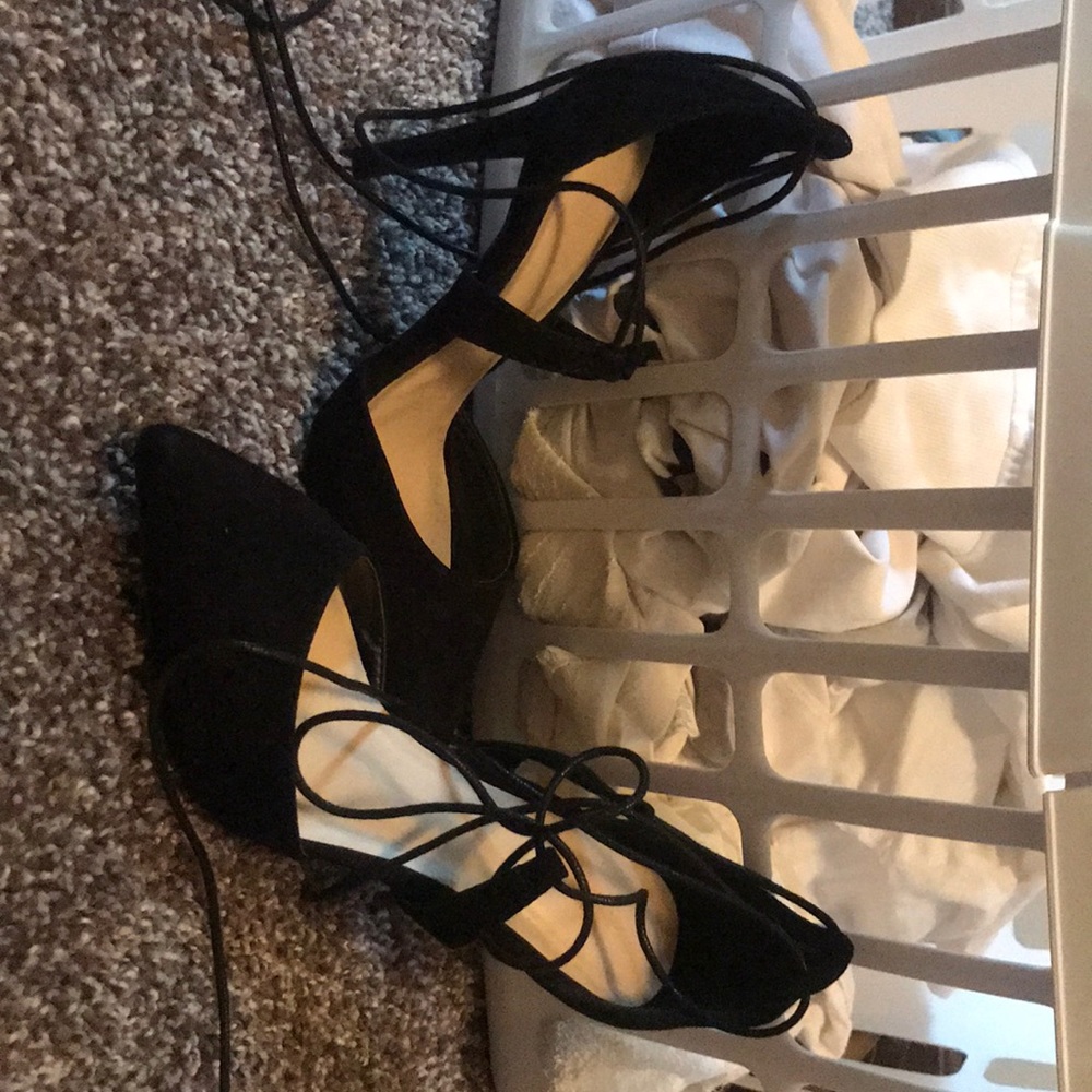 Black lace around heels